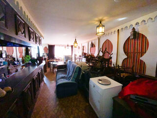  Immeuble � vendre 15 + pi�ces 410 m�