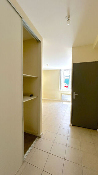  Appartement à louer 1 pièce 23 m²