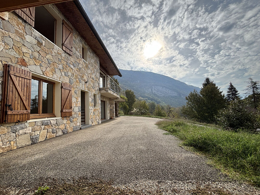 Vente Maison Maison 6 pièces avec vue sur le lac d'Aiguebelette - Novalaise Novalaise