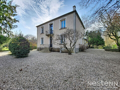   A Vendre Maison de Ma�tre en pierre de 266 m� sur un terrain de plus de 6 000 m� Villa - 9 pi�ce(s) - 266 m�