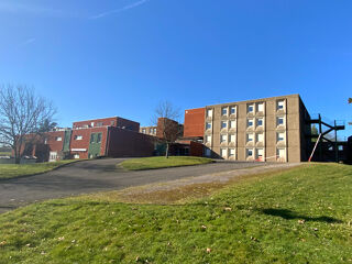  Immeuble � vendre 15 + pi�ces 8067 m�