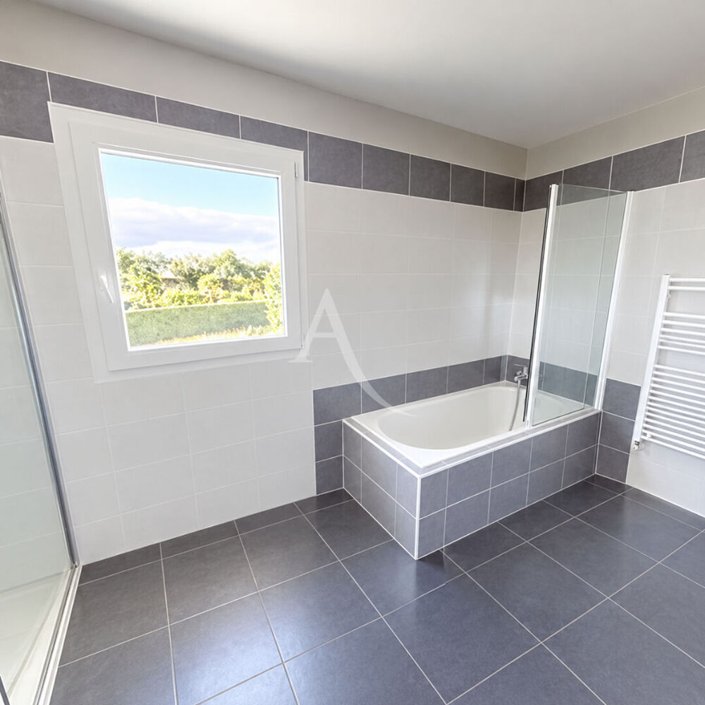 Vente Maison Montamisé - Maison familiale avec piscine, jardin et prestations complètes Montamise