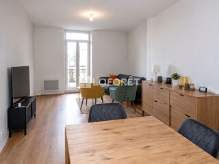  Appartement à louer 4 pièces 91 m²