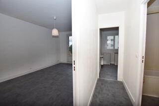  Appartement à louer 1 pièce 34 m²