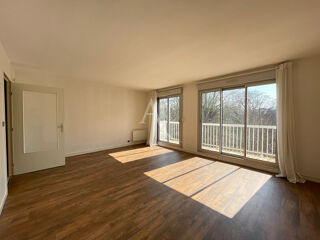 Appartement à louer 1 pièce 33 m²
