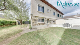  Immeuble  vendre 10 pices 210 m