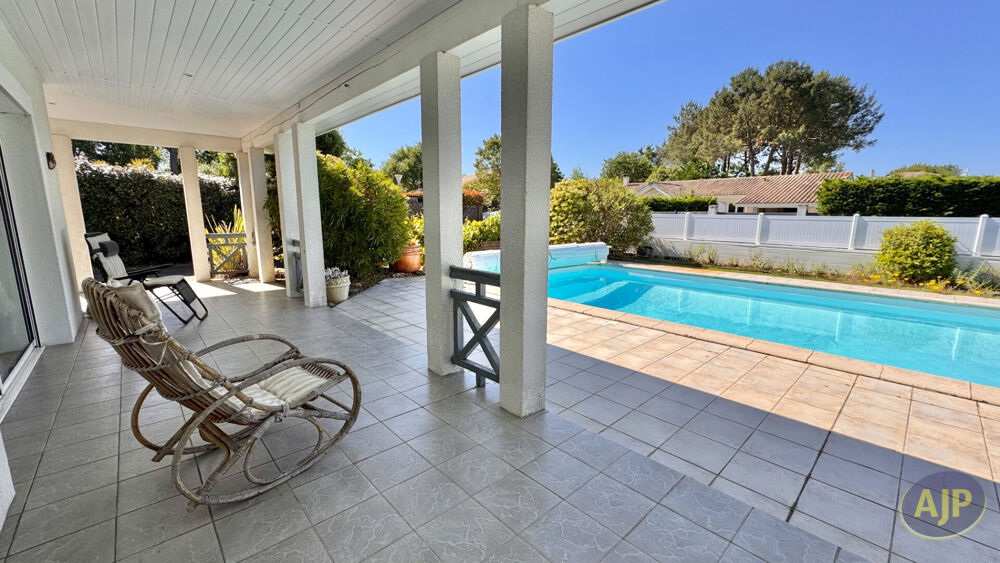 Vente Maison Andernos belle maiison 3 chambres piscine et grand garage Andernos les bains