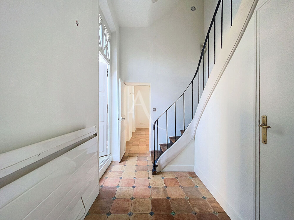 Location Appartement Triplex 3 pièces de 57.26 m² - Saint-Germain-en-Laye, centre-ville Saint germain en laye