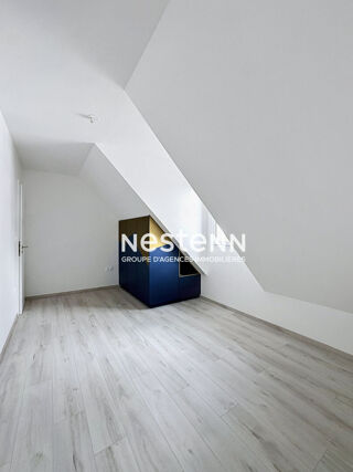  Appartement à louer 4 pièces 90 m²