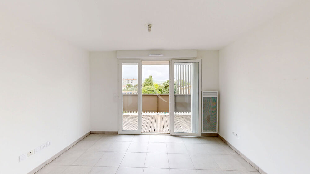 NARBONNE - AGRÉABLE T3 AVEC TERRASSE ET PARKING