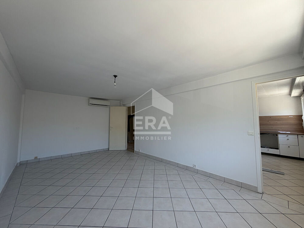 Grand 3 pièces - 90 m² - Dernier étage
