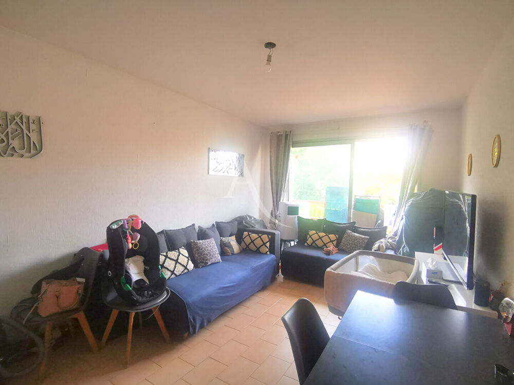 Vente Appartement RUE DE FRANCE : APPARTEMENT 2 PIECES AVEC PARKING SOUS-SOL Nice