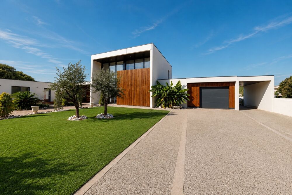 Villa contemporaine avec piscine