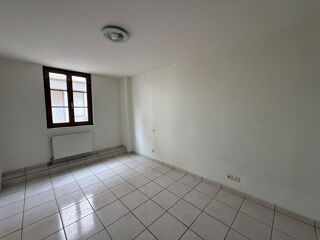  Appartement à louer 3 pièces 58 m²