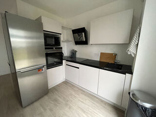  Appartement à louer 3 pièces 56 m²
