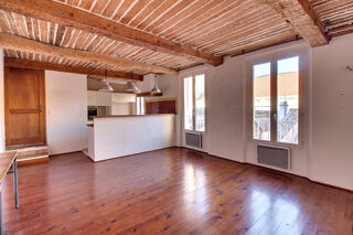  Appartement à louer 2 pièces 57 m²