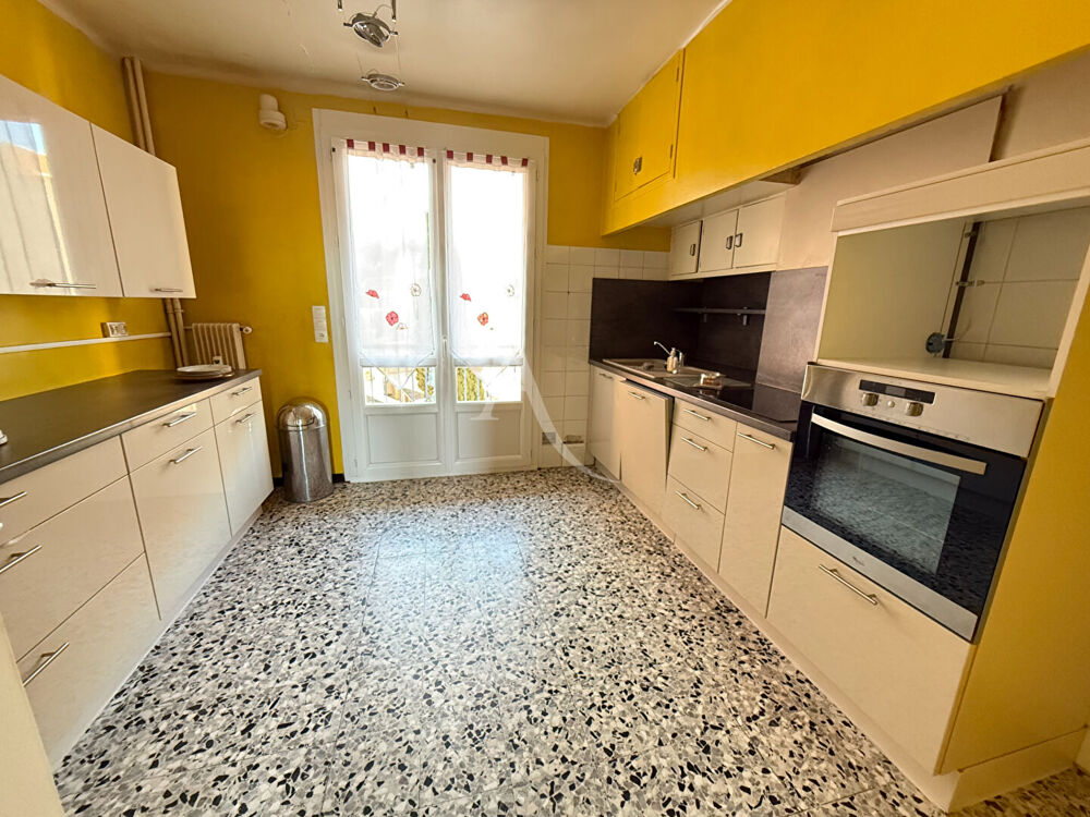 Appartement Nimes 5 pièces 114.14 m2