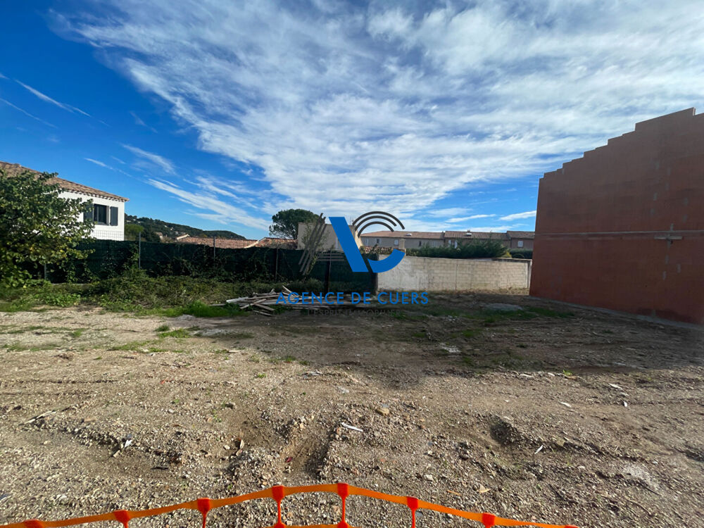 Vente Terrain Terrain plat et viabilisé Cuers 196m² Cuers