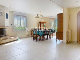  Maison  vendre 6 pices 132 m