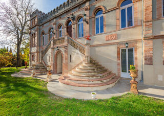 Villa à vendre 15 + pièces 460 m²