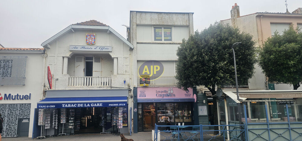 Vente Immeuble IMMEUBLE  AVEC  MURS COMMERCIAUX à St Gilles Croix de vie Saint gilles croix de vie