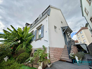  Maison � vendre 9 pi�ces 235 m�