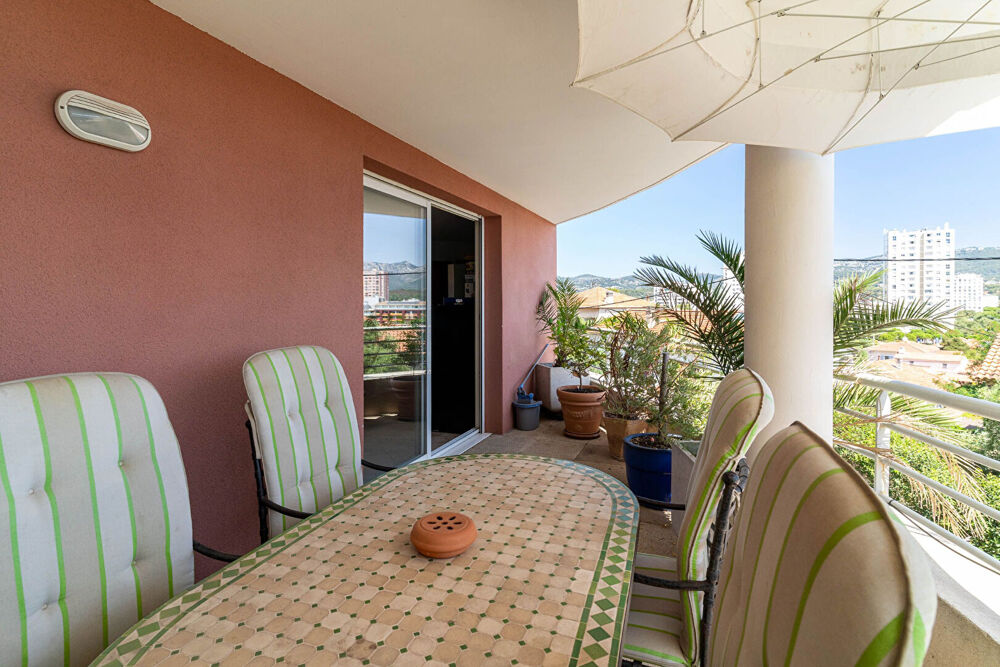 La Seyne Sur Mer Châteaubanne appartement T2 de 45 m² avec parking
