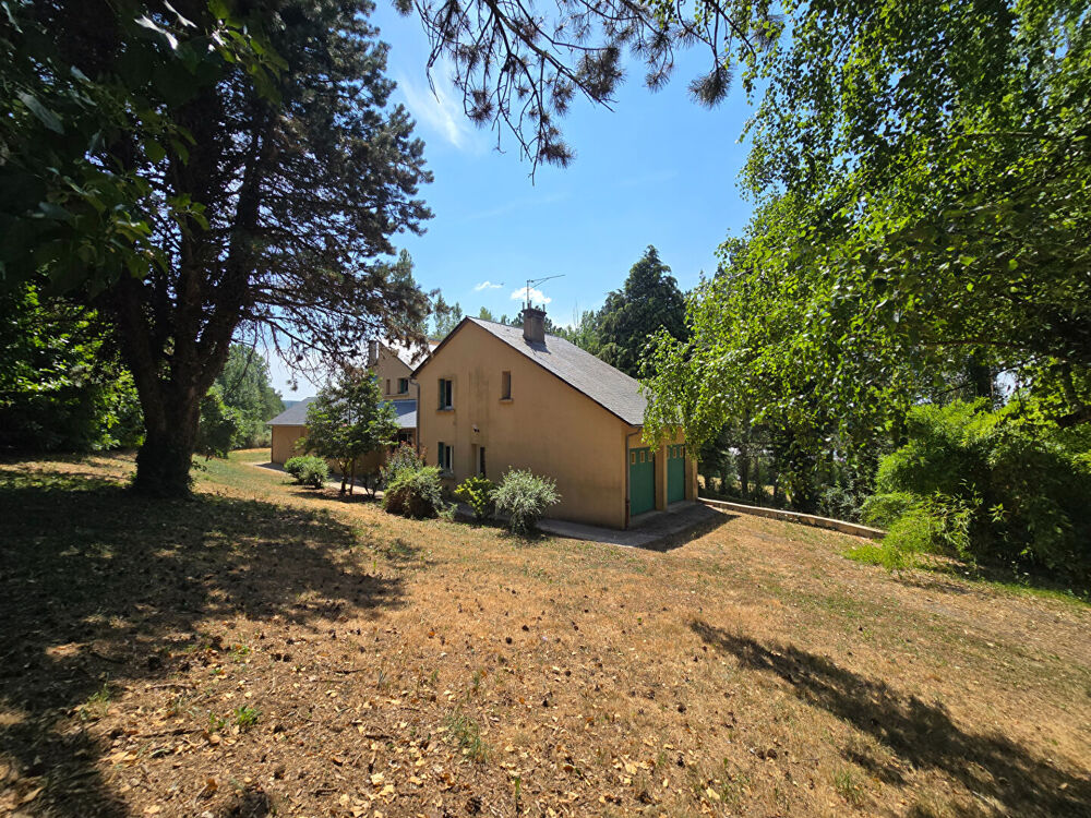 Vente Maison Maison de 228 m² avec garage double - Arvieu Arvieu