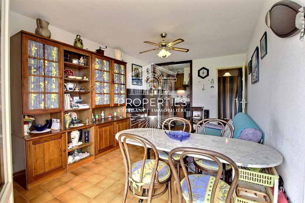 BORMES - LA FAVIERE -T2 CABINE - DERNIER ETAGE - TERRASSE - DOUBLE GARAGE