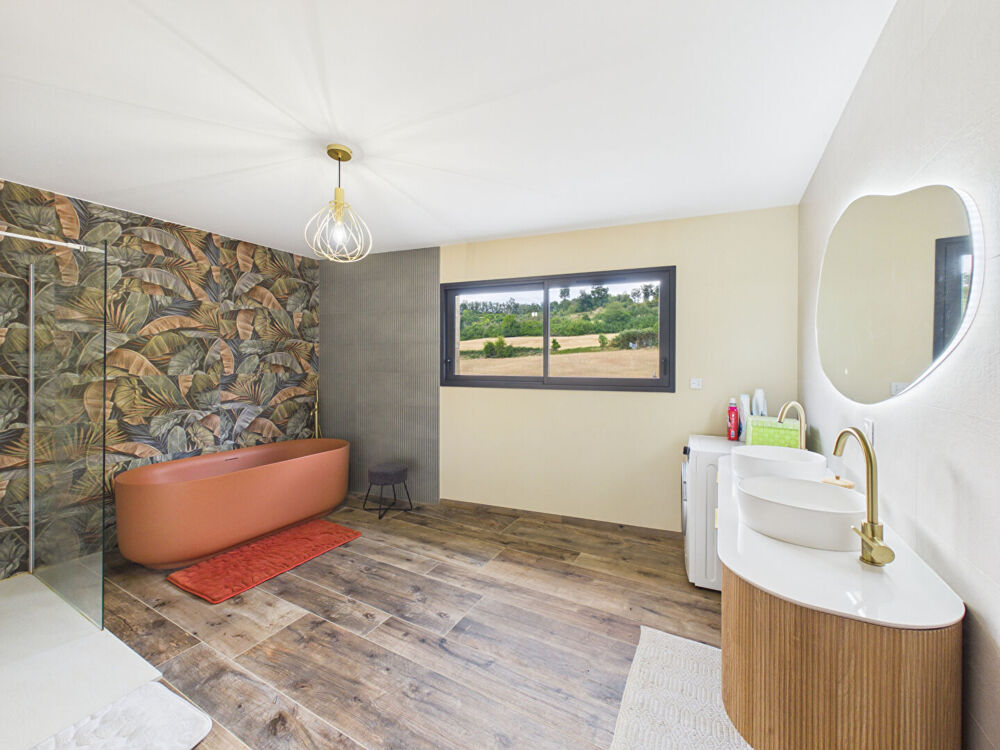 à vendre  Maison Le Chalon (26350)