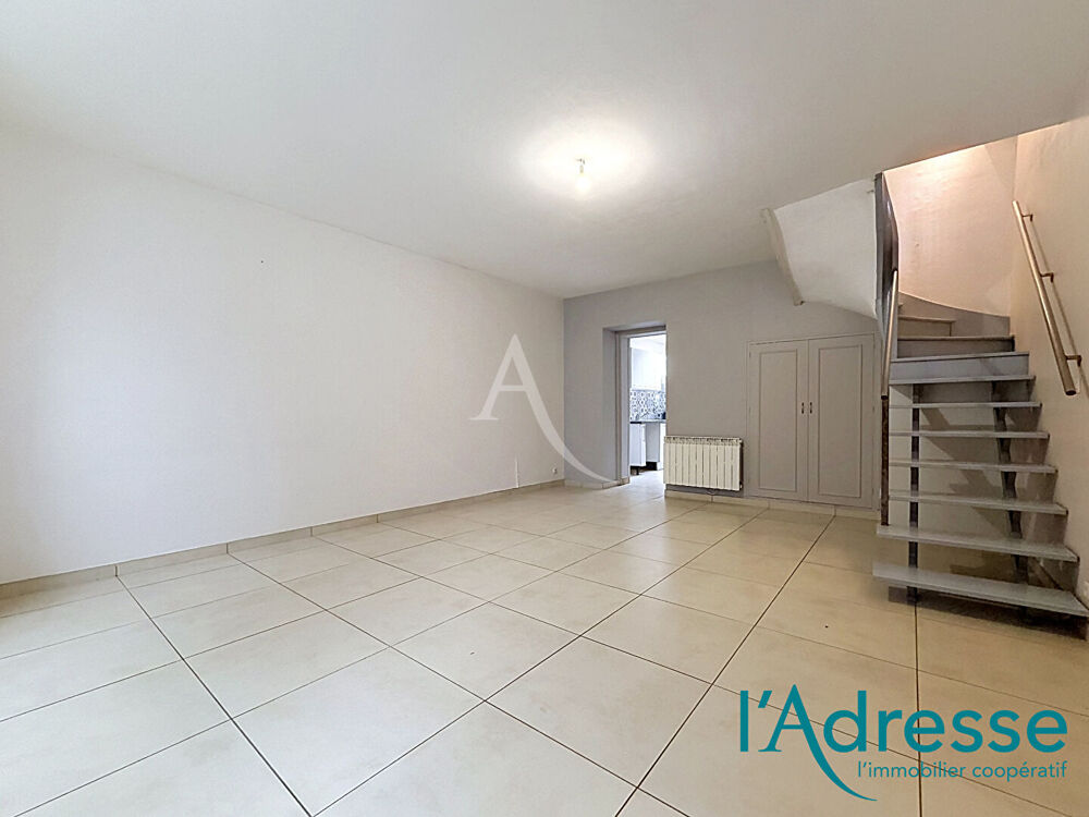 Vente Maison Maison de ville à vendre Ernée centre-ville 76 m², terrasse Ernee