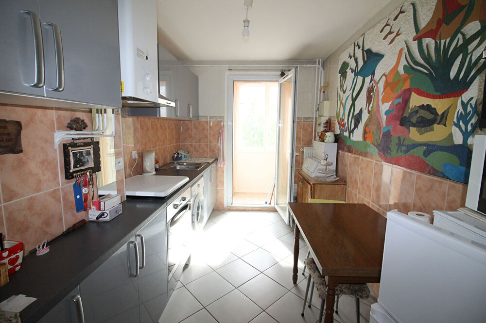 EXCLUSIVITE NIMES QUARTIER GREZAN Bel appartement P5 de 88,66m² avec ascenseur et cave .