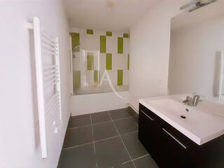  Appartement  vendre 4 pices 85 m