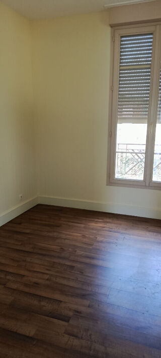  Appartement à louer 3 pièces 76 m²