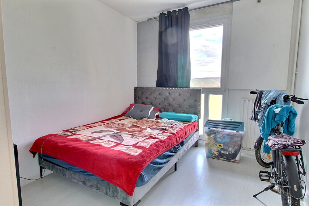 Appartement Etampes Sur Marne 5 pièce(s) 74.57 m2