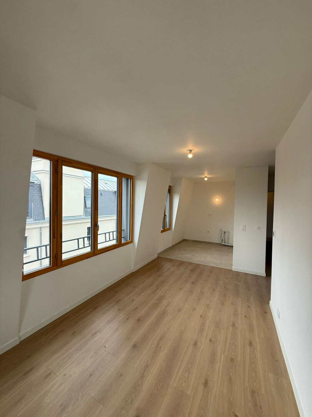 Vente Appartement A VISITER ! BEAU 3 PIÈCES - DERNIER ÉTAGE - PARKING Clamart