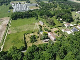  Maison � vendre 10 pi�ces 305 m�