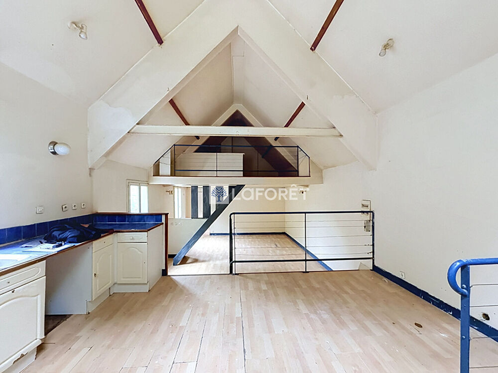 Vente Maison Maison de 94 m²  avec garage triple à Yport . Beau potentiel! Yport