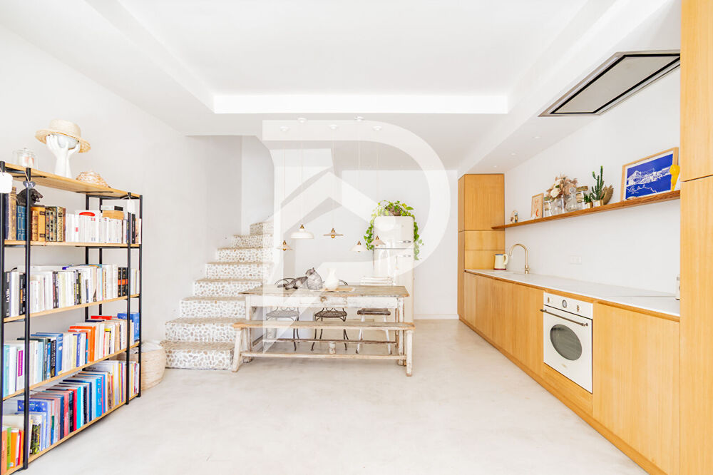 Vente Maison Maison de ville rénovée avec cachet unique de type 3. Marseille 7