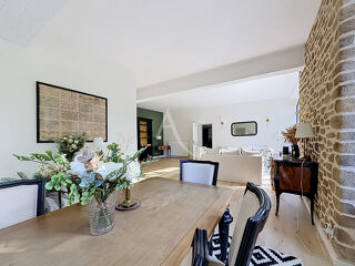  Maison à louer 6 pièces 220 m²