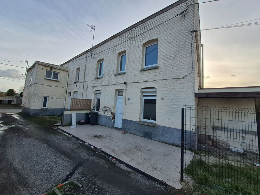 Immeuble comprenant 3 logements.