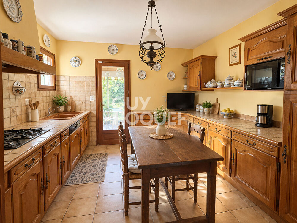 Vente Maison Maison 4 chambres jardin et garage. Bon encontre