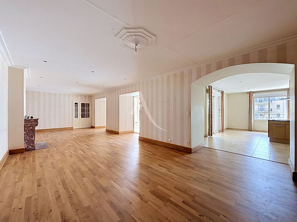 Vente Maison MaisonChateau Gontier Sur Mayenne 5 pièce(s) 180 m2 Chateau gontier sur mayenne
