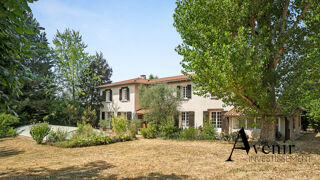  Maison  vendre 8 pices 300 m