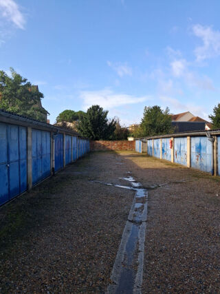  Parking / Garage  vendre 15 + pices 