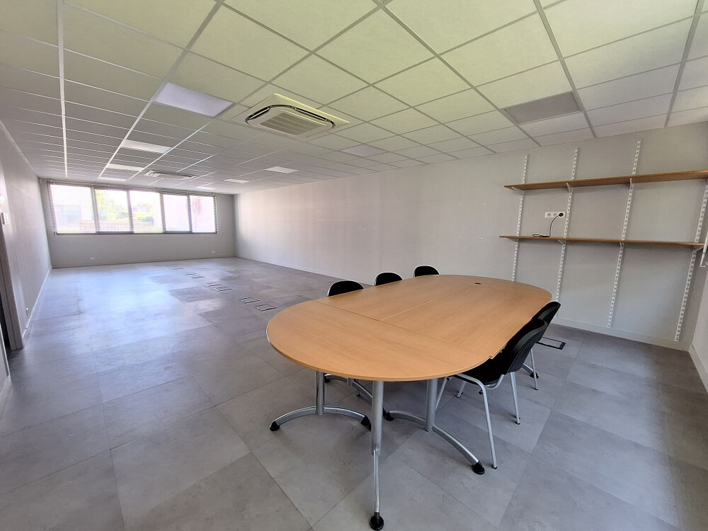   LOCATION BUREAU SAINT MALO PARAME Parame