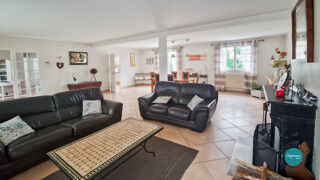  Maison  vendre 9 pices 212 m