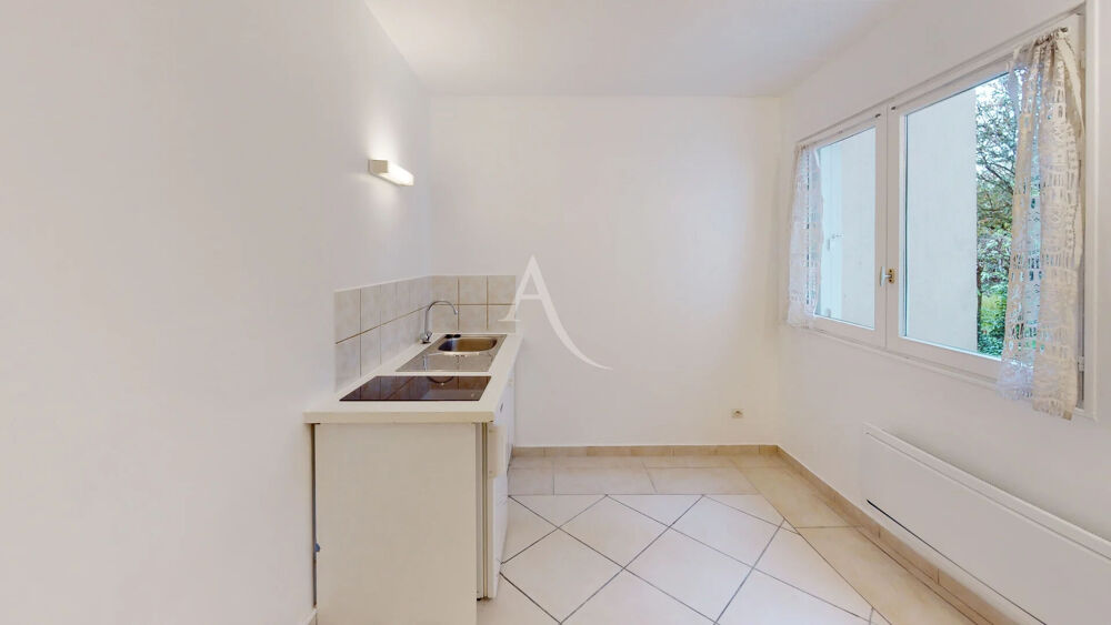 Appartement CHILLY-MAZARIN 1 pièce 18.69 m²