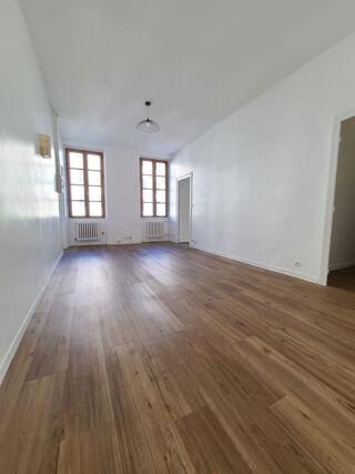  Appartement à louer 3 pièces 59 m²
