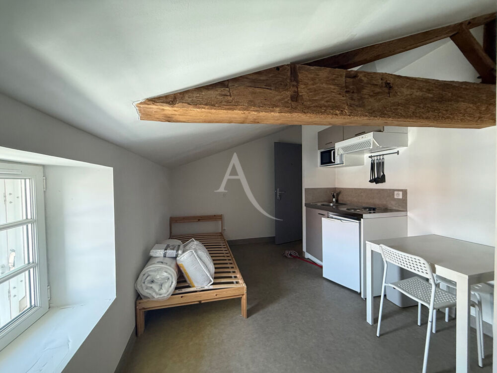Location Appartement Appartement meublé La Roche Sur Yon 1 pièce(s) 11.43 m2 La roche sur yon